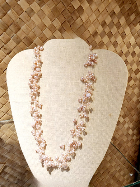 @ Freshwater Pearl necklace (natural color)