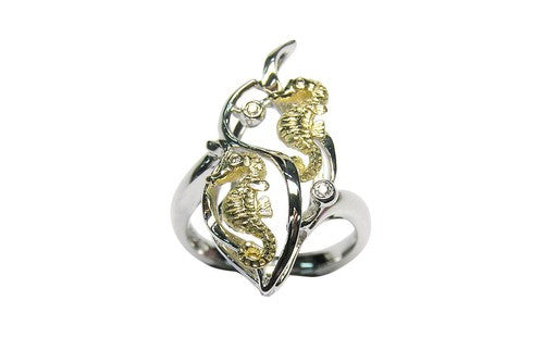22mm Yellow Gold Seahorse Ring with Diamonds