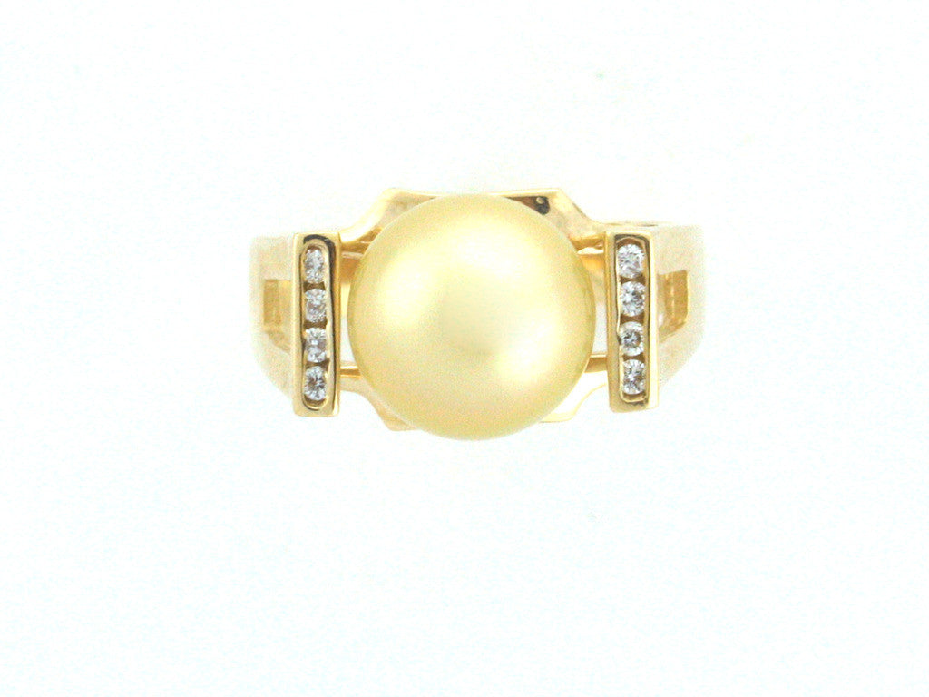 Salt Water Cultured South Sea Pearl Ring 1